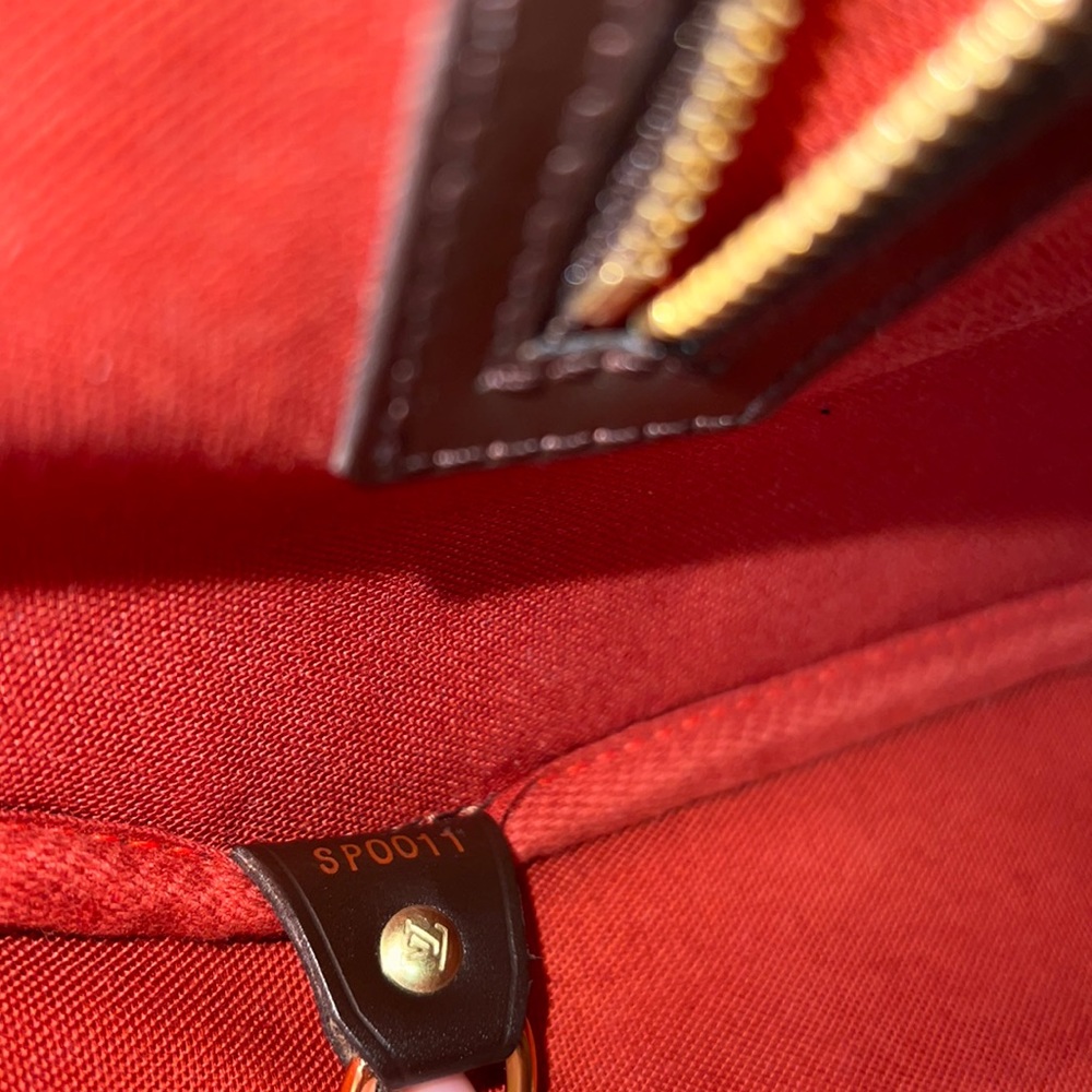 Louis Vuitton Bag - Picture 16 of 16